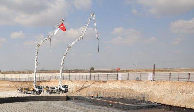 Gratis Adana’da ikinci bir lojistik merkezinin temelini attı